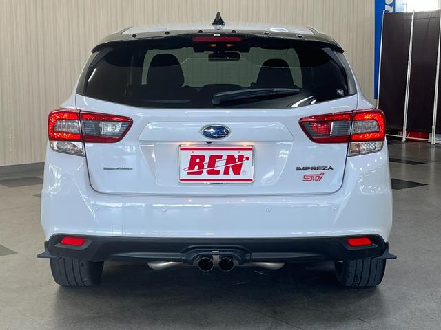 インプレッサスポーツ ＳＴＩスポーツ　ＳＴＩスポーツ＿４ＷＤ＿ＳＴＩエアロパーツ／マフラー／リアスポイラー　ステアリングスイッチ　純正ＳＤナビ／フルセグＴＶ／ｂｌｕｅｔｏｏｔｈ／バックカメラ　ＥＴＣ　スマートキー　純正アルミホイール（6枚目）