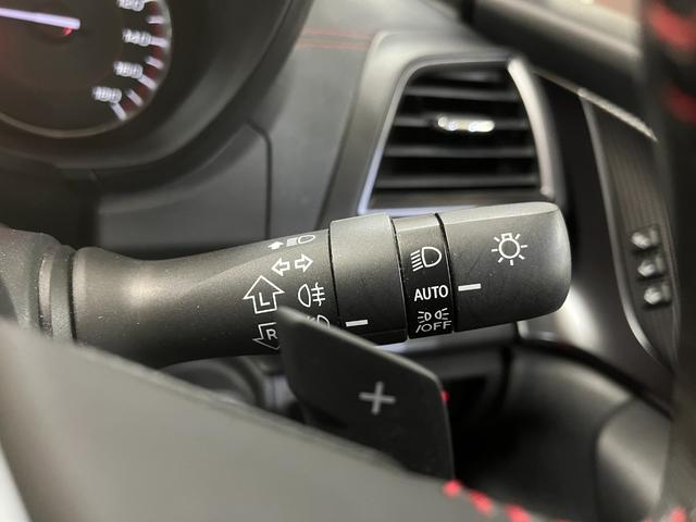 インプレッサスポーツ ＳＴＩスポーツ　ＳＴＩスポーツ＿４ＷＤ＿ＳＴＩエアロパーツ／マフラー／リアスポイラー　ステアリングスイッチ　純正ＳＤナビ／フルセグＴＶ／ｂｌｕｅｔｏｏｔｈ／バックカメラ　ＥＴＣ　スマートキー　純正アルミホイール（18枚目）