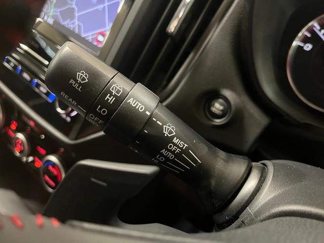 インプレッサスポーツ ＳＴＩスポーツ　ＳＴＩスポーツ＿４ＷＤ＿ＳＴＩエアロパーツ／マフラー／リアスポイラー　ステアリングスイッチ　純正ＳＤナビ／フルセグＴＶ／ｂｌｕｅｔｏｏｔｈ／バックカメラ　ＥＴＣ　スマートキー　純正アルミホイール（19枚目）
