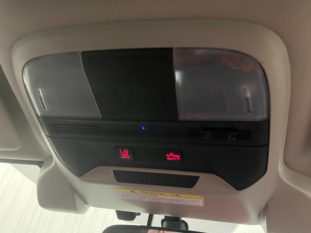 インプレッサスポーツ ＳＴＩスポーツ　ＳＴＩスポーツ＿４ＷＤ＿ＳＴＩエアロパーツ／マフラー／リアスポイラー　ステアリングスイッチ　純正ＳＤナビ／フルセグＴＶ／ｂｌｕｅｔｏｏｔｈ／バックカメラ　ＥＴＣ　スマートキー　純正アルミホイール（29枚目）