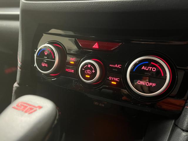インプレッサスポーツ ＳＴＩスポーツ　ＳＴＩスポーツ＿４ＷＤ＿ＳＴＩエアロパーツ／マフラー／リアスポイラー　ステアリングスイッチ　純正ＳＤナビ／フルセグＴＶ／ｂｌｕｅｔｏｏｔｈ／バックカメラ　ＥＴＣ　スマートキー　純正アルミホイール（30枚目）