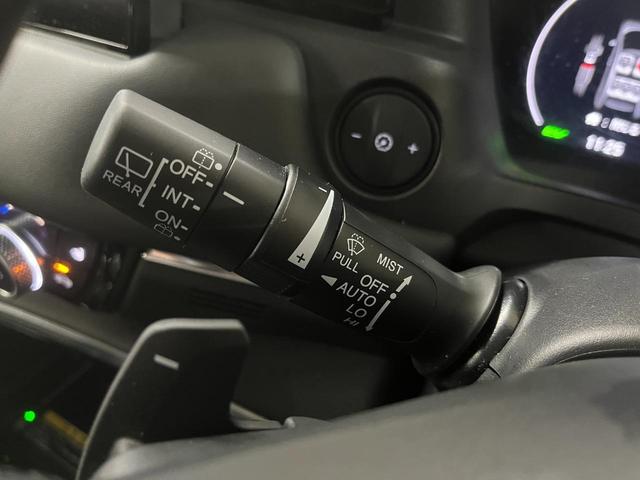 ヴェゼル ｅ：ＨＥＶ　Ｚ　ハイブリッドｅＨＥＶ－Ｚ＿純正ナビ／フルセグＴＶ／ｂｌｕｅｔｏｏｔｈ／バックカメラ＿ワイヤレス充電　ドライブレコーダー　ＥＴＣ２．０　ステアリングスイッチ　スマートキー　シートヒーター　純正アルミ（21枚目）