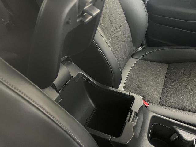 ヴェゼル ｅ：ＨＥＶ　Ｚ　ハイブリッドｅＨＥＶ－Ｚ＿純正ナビ／フルセグＴＶ／ｂｌｕｅｔｏｏｔｈ／バックカメラ＿ワイヤレス充電　ドライブレコーダー　ＥＴＣ２．０　ステアリングスイッチ　スマートキー　シートヒーター　純正アルミ（27枚目）