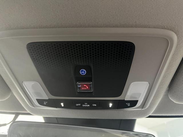 ヴェゼル ｅ：ＨＥＶ　Ｚ　ハイブリッドｅＨＥＶ－Ｚ＿純正ナビ／フルセグＴＶ／ｂｌｕｅｔｏｏｔｈ／バックカメラ＿ワイヤレス充電　ドライブレコーダー　ＥＴＣ２．０　ステアリングスイッチ　スマートキー　シートヒーター　純正アルミ（36枚目）