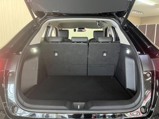 ヴェゼル ｅ：ＨＥＶ　Ｚ　ハイブリッドｅＨＥＶ－Ｚ＿純正ナビ／フルセグＴＶ／ｂｌｕｅｔｏｏｔｈ／バックカメラ＿ワイヤレス充電　ドライブレコーダー　ＥＴＣ２．０　ステアリングスイッチ　スマートキー　シートヒーター　純正アルミ（43枚目）