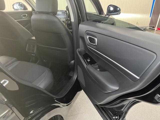 ヴェゼル ｅ：ＨＥＶ　Ｚ　ハイブリッドｅＨＥＶ－Ｚ＿純正ナビ／フルセグＴＶ／ｂｌｕｅｔｏｏｔｈ／バックカメラ＿ワイヤレス充電　ドライブレコーダー　ＥＴＣ２．０　ステアリングスイッチ　スマートキー　シートヒーター　純正アルミ（50枚目）