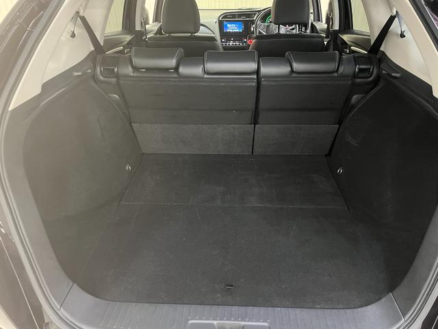 シャトル ハイブリッドＸ　ホンダセンシング　ハイブリッドＸホンダセンシング＿純正ナビ／フルセグＴＶ／ｂｌｕｅｔｏｏｔｈ／バックカメラ　ステアリングスイッチ　ＥＴＣ　スマートキー　オートライト　ＬＥＤヘッドライト　プッシュスタート（42枚目）