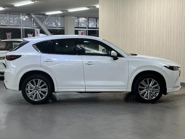 ＣＸ－５ ２５Ｓ　エクスクルーシブモード　２５Ｓエクスクルーシブモード＿３６０ビューＢＯＳＥ　ＬＥＤヘッドライト　純正アルミホイール　パワーバックドア　パワーシート　純正ナビ／ｂｌｕｅｔｏｏｔｈ／フルセグＴＶ　パドルシフト　ハンドルヒーター（8枚目）