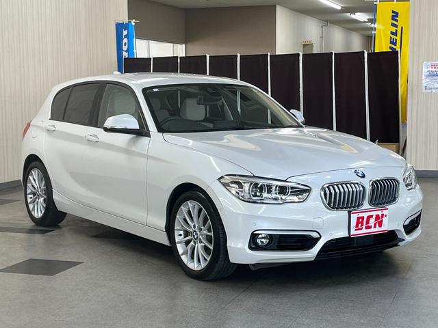 1シリーズ 118i ファッショニスタ 118iファッショニスタ__レザーシート_純正ナビ/bluetooth/バックカメラ 純正アルミホイール LEDヘッドライト パワーシート スマートキー シートヒーター ステアリングスイッチ(3枚目)