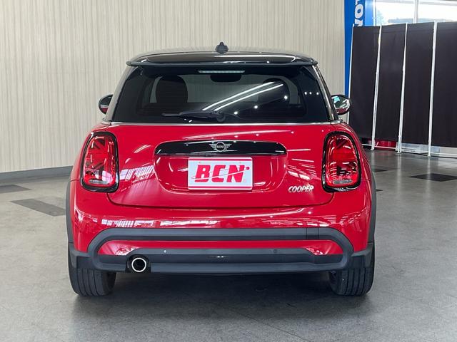 MINI クーパー_iストップ_純正ナビ/バックカメラ/bluetooth クリアランスソナー ステアリングスイッチ 電動格納ミラー ETC 純正アルミホイール LEDヘッドライト トノカバー(6枚目)