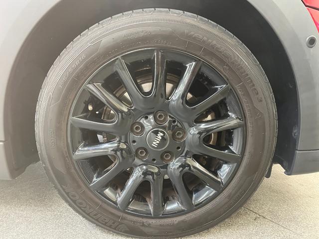 MINI クーパー_iストップ_純正ナビ/バックカメラ/bluetooth クリアランスソナー ステアリングスイッチ 電動格納ミラー ETC 純正アルミホイール LEDヘッドライト トノカバー(38枚目)