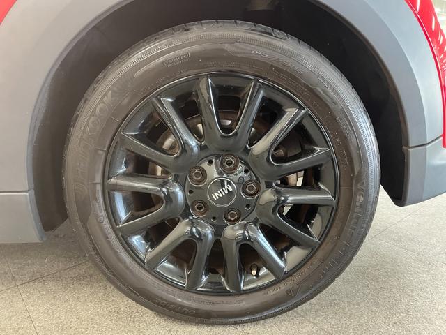 MINI クーパー_iストップ_純正ナビ/バックカメラ/bluetooth クリアランスソナー ステアリングスイッチ 電動格納ミラー ETC 純正アルミホイール LEDヘッドライト トノカバー(40枚目)