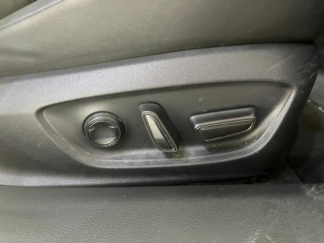 プリウス Z Z_純正ナビ/フルセグTV/パノラミックビューモニター/bluetooth_パノラマルーフ パワーバックドア ステアリングスイッチ パワーシート 純正アルミホイール スマートキー ETC2.0(33枚目)