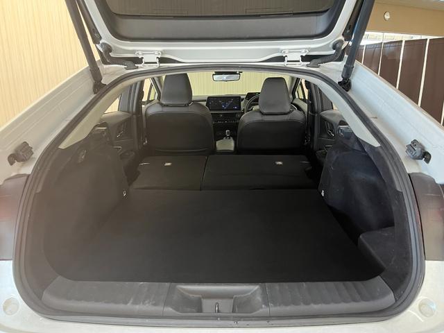 プリウス Z Z_純正ナビ/フルセグTV/パノラミックビューモニター/bluetooth_パノラマルーフ パワーバックドア ステアリングスイッチ パワーシート 純正アルミホイール スマートキー ETC2.0(40枚目)