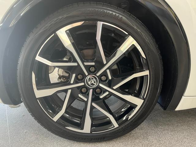 プリウス Z Z_純正ナビ/フルセグTV/パノラミックビューモニター/bluetooth_パノラマルーフ パワーバックドア ステアリングスイッチ パワーシート 純正アルミホイール スマートキー ETC2.0(47枚目)