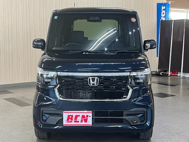 N-BOXカスタム ターボ カスタムターボ_両側パワースライドドア_シートヒーター_ハーフレザー ステアリングスイッチ スマートキー 電動格納ミラー 純正アルミホイール ベンチシート シートバックテーブル LEDヘッドライト(2枚目)