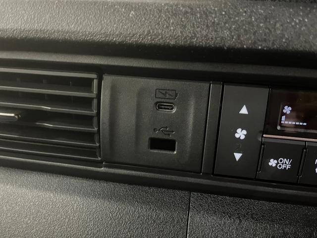 N-BOXカスタム ターボ カスタムターボ_両側パワースライドドア_シートヒーター_ハーフレザー ステアリングスイッチ スマートキー 電動格納ミラー 純正アルミホイール ベンチシート シートバックテーブル LEDヘッドライト(25枚目)