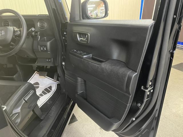 N-BOXカスタム ターボ カスタムターボ_両側パワースライドドア_シートヒーター_ハーフレザー ステアリングスイッチ スマートキー 電動格納ミラー 純正アルミホイール ベンチシート シートバックテーブル LEDヘッドライト(37枚目)