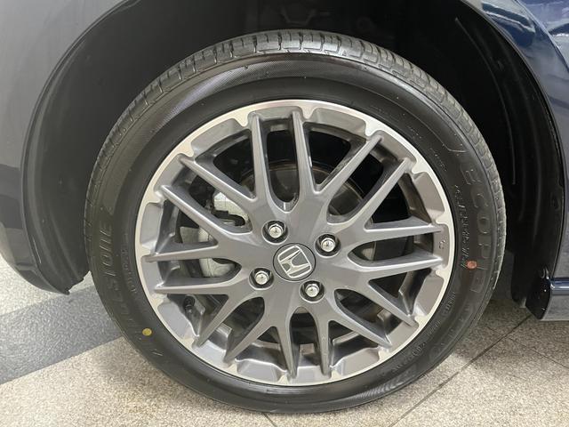 N-BOXカスタム ターボ カスタムターボ_両側パワースライドドア_シートヒーター_ハーフレザー ステアリングスイッチ スマートキー 電動格納ミラー 純正アルミホイール ベンチシート シートバックテーブル LEDヘッドライト(41枚目)