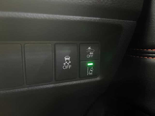 当店は大規模『４００台』の中古車を展示中！更に当社全店２４店舗の総台数はなんと・・１００００台！ご要望のお車がお探しできる自信があります！そして取り寄せも可能ですのでまずは御来店お待ちしております！