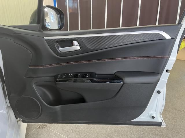 全天候型店舗　ＢＣＮ両毛店のお車をご覧頂き誠に有難う御座います！『グーネットを見た！』とお伝え頂くとスム−ズに対応できます！まずはお気軽のお問い合わせ下さい！店舗直通ＴＥＬ⇒０２７６−４０−２５１１