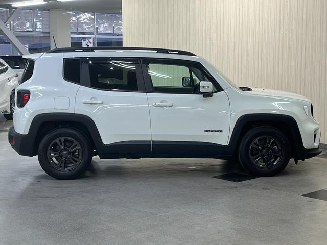 ジープ・レネゲード ロンジチュード ロンジチュード_純正ディスプレイオーディオ/バックカメラ クルーズコントロール ルーフレール 純正アルミホイール ETC トノカバー スマートキー フォグランプ ステアリングスイッチ(8枚目)