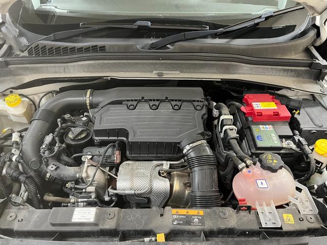 ジープ・レネゲード ロンジチュード ロンジチュード_純正ディスプレイオーディオ/バックカメラ クルーズコントロール ルーフレール 純正アルミホイール ETC トノカバー スマートキー フォグランプ ステアリングスイッチ(48枚目)