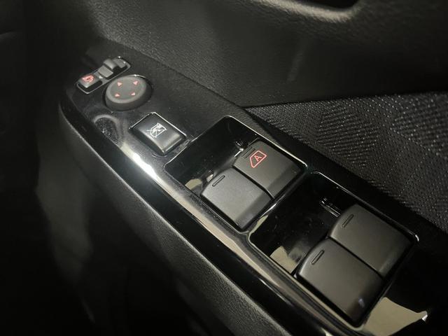 デイズ ハイウェイスター Gターボ ハイウェイスターGターボ_アラウンドビューモニター_エマージェンシーブレーキ スマートキー 純正アルミホイール ステアリングスイッチ オートライト ETC ドライブレコーダー フォグランプ(19枚目)