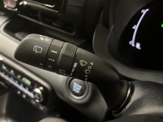 ヤリス Z_純正ディスプレイオーディオ/bluetooth_バックモニタ- シートヒーター_ETC2.0 スマートキー ハンドルヒーター ステアリングスイッチ 電動格納ミラー LEDヘッドライト(18枚目)