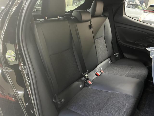 ヤリス Z_純正ディスプレイオーディオ/bluetooth_バックモニタ- シートヒーター_ETC2.0 スマートキー ハンドルヒーター ステアリングスイッチ 電動格納ミラー LEDヘッドライト(30枚目)