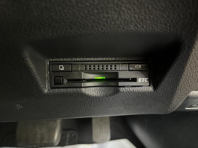 プリウス Ｓツーリングセレクション　Ｓツーリングセレクション＿純正ナビ／ワンセグＴＶ＿バックカメラ　ドライブレコーダー　純正アルミホイール　ステアリングスイッチ　スマートキー　シートヒーター　ビルトインＥＴＣ　ＬＥＤヘッドライト（21枚目）
