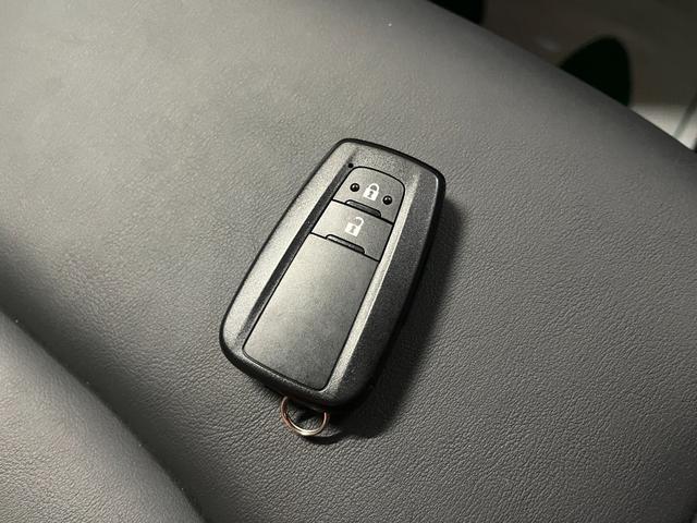 プリウス Ｓツーリングセレクション　Ｓツーリングセレクション＿純正ナビ／ワンセグＴＶ＿バックカメラ　ドライブレコーダー　純正アルミホイール　ステアリングスイッチ　スマートキー　シートヒーター　ビルトインＥＴＣ　ＬＥＤヘッドライト（23枚目）