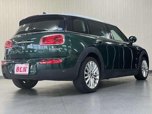 ＭＩＮＩ クーパー　クラブマン　クラブマン＿クーパー５ドア＿ＨＩＤライト＿ナビＵＳＣＧ　フォグランプ　スマートキー　純正アルミホイール　ＥＴＣ　電動格納ミラー　オートライト　ステアリングスイッチ　純正ＨＤＤナビ／バックカメラ（6枚目）