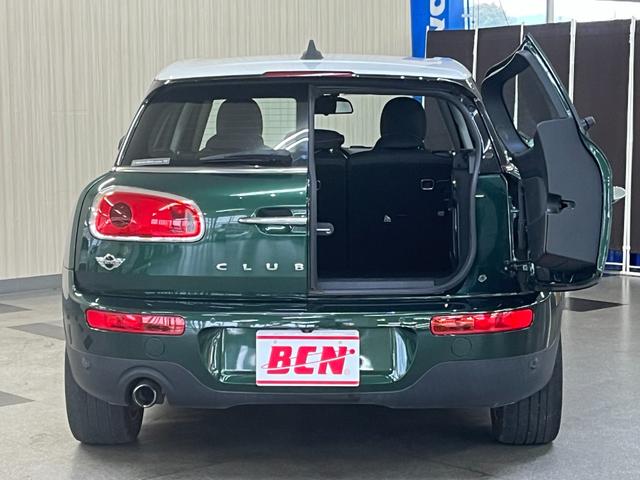 ＭＩＮＩ クーパー　クラブマン　クラブマン＿クーパー５ドア＿ＨＩＤライト＿ナビＵＳＣＧ　フォグランプ　スマートキー　純正アルミホイール　ＥＴＣ　電動格納ミラー　オートライト　ステアリングスイッチ　純正ＨＤＤナビ／バックカメラ（9枚目）