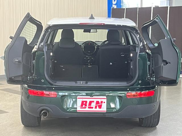 ＭＩＮＩ クーパー　クラブマン　クラブマン＿クーパー５ドア＿ＨＩＤライト＿ナビＵＳＣＧ　フォグランプ　スマートキー　純正アルミホイール　ＥＴＣ　電動格納ミラー　オートライト　ステアリングスイッチ　純正ＨＤＤナビ／バックカメラ（11枚目）