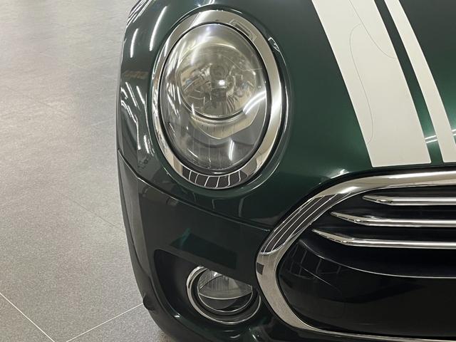 ＭＩＮＩ クーパー　クラブマン　クラブマン＿クーパー５ドア＿ＨＩＤライト＿ナビＵＳＣＧ　フォグランプ　スマートキー　純正アルミホイール　ＥＴＣ　電動格納ミラー　オートライト　ステアリングスイッチ　純正ＨＤＤナビ／バックカメラ（16枚目）