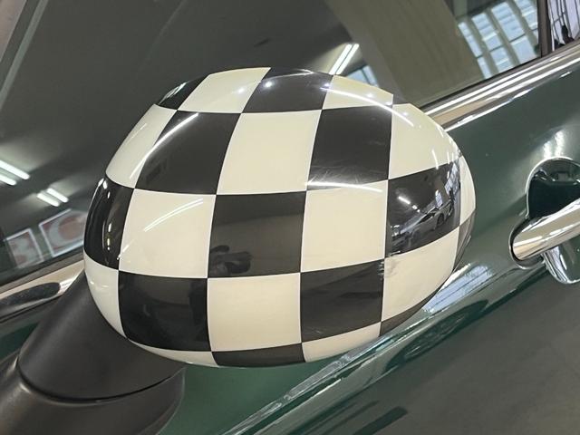 ＭＩＮＩ クーパー　クラブマン　クラブマン＿クーパー５ドア＿ＨＩＤライト＿ナビＵＳＣＧ　フォグランプ　スマートキー　純正アルミホイール　ＥＴＣ　電動格納ミラー　オートライト　ステアリングスイッチ　純正ＨＤＤナビ／バックカメラ（19枚目）