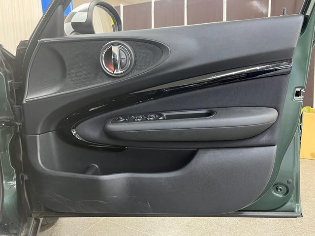 ＭＩＮＩ クーパー　クラブマン　クラブマン＿クーパー５ドア＿ＨＩＤライト＿ナビＵＳＣＧ　フォグランプ　スマートキー　純正アルミホイール　ＥＴＣ　電動格納ミラー　オートライト　ステアリングスイッチ　純正ＨＤＤナビ／バックカメラ（46枚目）