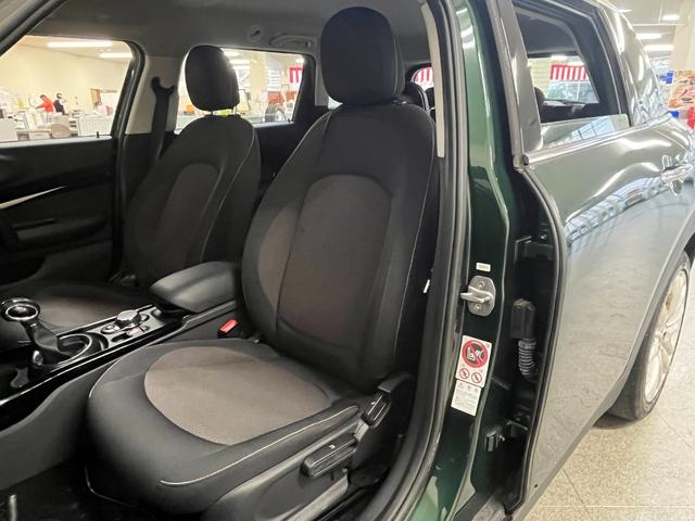 ＭＩＮＩ クーパー　クラブマン　クラブマン＿クーパー５ドア＿ＨＩＤライト＿ナビＵＳＣＧ　フォグランプ　スマートキー　純正アルミホイール　ＥＴＣ　電動格納ミラー　オートライト　ステアリングスイッチ　純正ＨＤＤナビ／バックカメラ（50枚目）