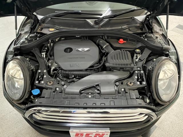 ＭＩＮＩ クーパー　クラブマン　クラブマン＿クーパー５ドア＿ＨＩＤライト＿ナビＵＳＣＧ　フォグランプ　スマートキー　純正アルミホイール　ＥＴＣ　電動格納ミラー　オートライト　ステアリングスイッチ　純正ＨＤＤナビ／バックカメラ（57枚目）