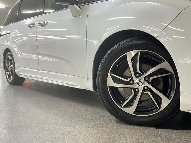 オデッセイ アブソルート　アブソルート　純正ナビ／ｂｌｕｅｔｏｏｔｈ／フルセグＴＶ／バックカメラ　リアフリップダウンモニター　純正アルミ　フォグランプ　ドライブレコーダー　ＥＴＣ　両側パワースライドドア　ステアリングスイッチ（15枚目）