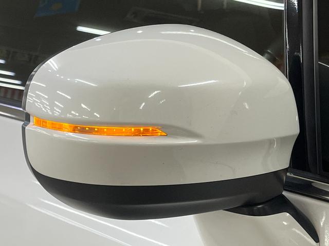 オデッセイ アブソルート　アブソルート　純正ナビ／ｂｌｕｅｔｏｏｔｈ／フルセグＴＶ／バックカメラ　リアフリップダウンモニター　純正アルミ　フォグランプ　ドライブレコーダー　ＥＴＣ　両側パワースライドドア　ステアリングスイッチ（17枚目）