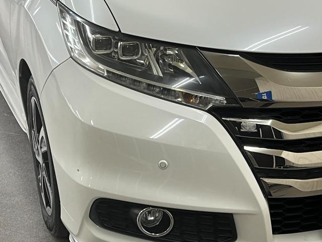 オデッセイ アブソルート　アブソルート　純正ナビ／ｂｌｕｅｔｏｏｔｈ／フルセグＴＶ／バックカメラ　リアフリップダウンモニター　純正アルミ　フォグランプ　ドライブレコーダー　ＥＴＣ　両側パワースライドドア　ステアリングスイッチ（19枚目）