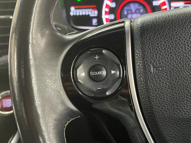 オデッセイ アブソルート　アブソルート　純正ナビ／ｂｌｕｅｔｏｏｔｈ／フルセグＴＶ／バックカメラ　リアフリップダウンモニター　純正アルミ　フォグランプ　ドライブレコーダー　ＥＴＣ　両側パワースライドドア　ステアリングスイッチ（33枚目）