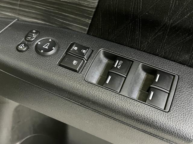 オデッセイ アブソルート　アブソルート　純正ナビ／ｂｌｕｅｔｏｏｔｈ／フルセグＴＶ／バックカメラ　リアフリップダウンモニター　純正アルミ　フォグランプ　ドライブレコーダー　ＥＴＣ　両側パワースライドドア　ステアリングスイッチ（39枚目）