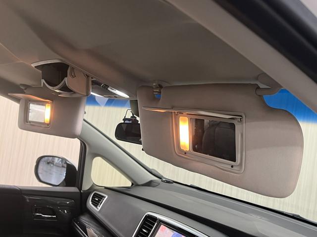 オデッセイ アブソルート　アブソルート　純正ナビ／ｂｌｕｅｔｏｏｔｈ／フルセグＴＶ／バックカメラ　リアフリップダウンモニター　純正アルミ　フォグランプ　ドライブレコーダー　ＥＴＣ　両側パワースライドドア　ステアリングスイッチ（42枚目）