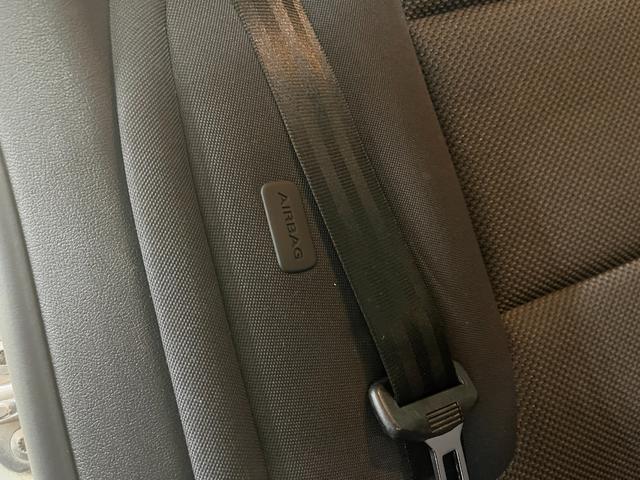 Ａ３ 　Ａ３スポーツバック　純正アルミホイール　フォグランプ　オートライト　純正ナビ／／フルセグＴＶ／バックカメラ／ＣＤ　ＨＩＤヘッドライト　ステアリングスイッチ　キーレスエントリー（13枚目）