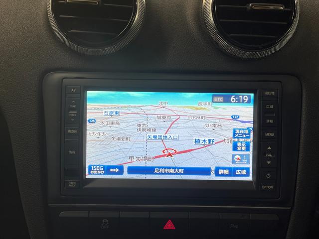 Ａ３ 　Ａ３スポーツバック　純正アルミホイール　フォグランプ　オートライト　純正ナビ／／フルセグＴＶ／バックカメラ／ＣＤ　ＨＩＤヘッドライト　ステアリングスイッチ　キーレスエントリー（17枚目）