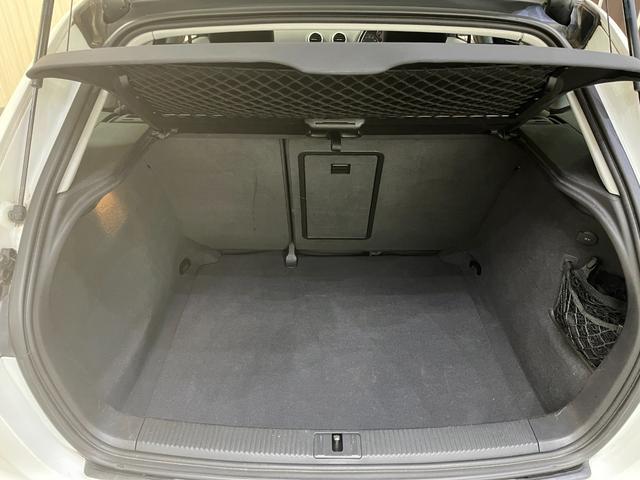 Ａ３ 　Ａ３スポーツバック　純正アルミホイール　フォグランプ　オートライト　純正ナビ／／フルセグＴＶ／バックカメラ／ＣＤ　ＨＩＤヘッドライト　ステアリングスイッチ　キーレスエントリー（35枚目）