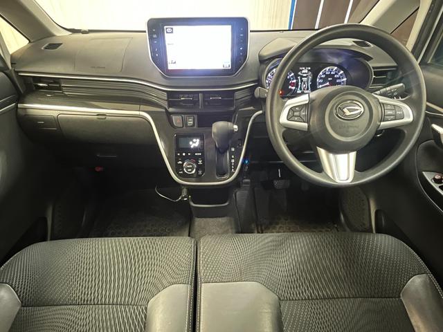 ムーヴ カスタム　Ｘ　ハイパーＳＡＩＩ　スマートアシスト　純正ナビ／フルセグＴＶ／バックカメラ／ｂｌｕｅｔｏｏｔｈ　ステアリングスイッチ　オートライト　プッシュスタート　スマートキー　ドライブレコーダー　ＥＴＣ　純正アルミ　フォグランプ（12枚目）